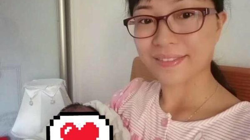 小标题：月嫂服务的重要性